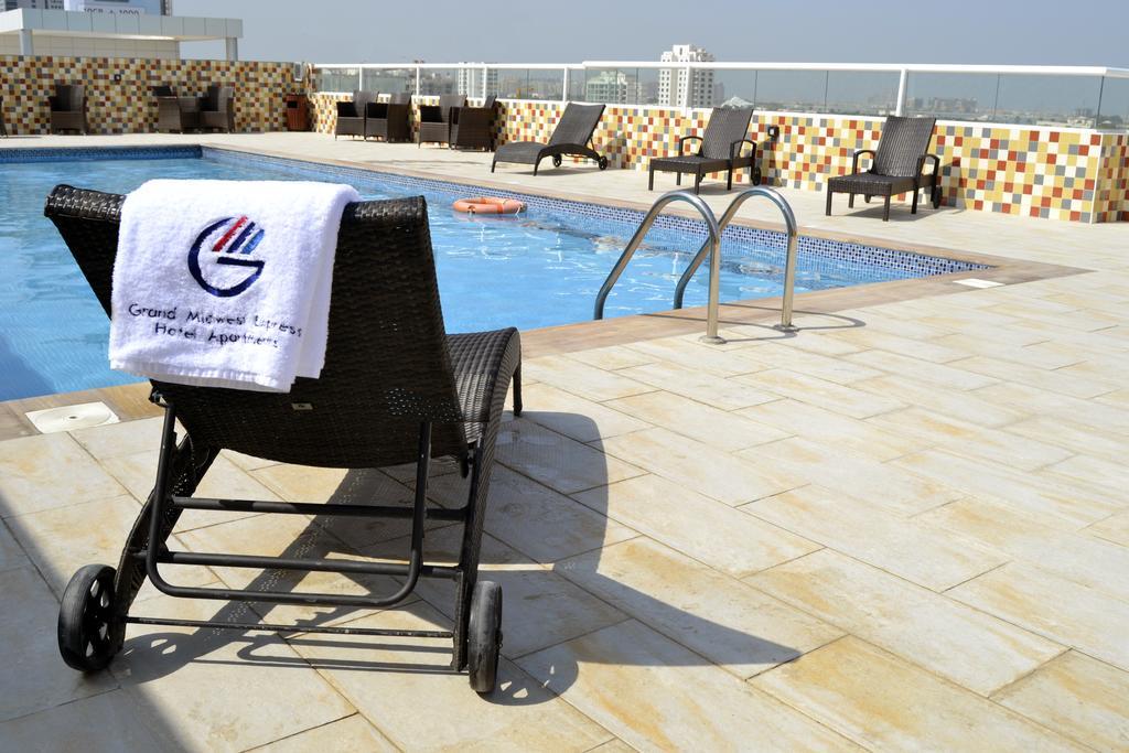 Grand Midwest View Hotel Apartments Dubaï Extérieur photo