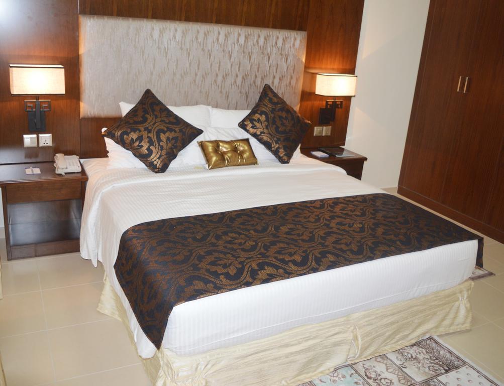 Grand Midwest View Hotel Apartments Dubaï Extérieur photo