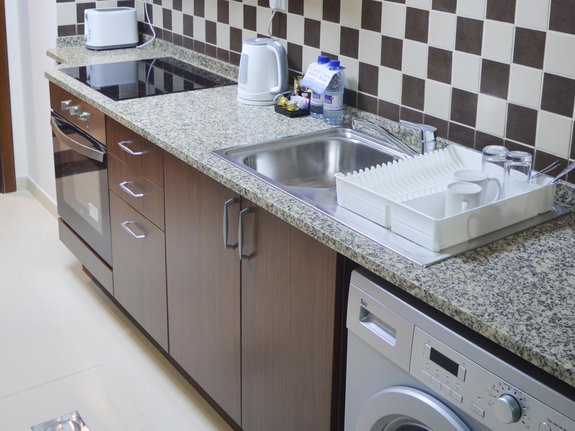 Grand Midwest View Hotel Apartments Dubaï Extérieur photo
