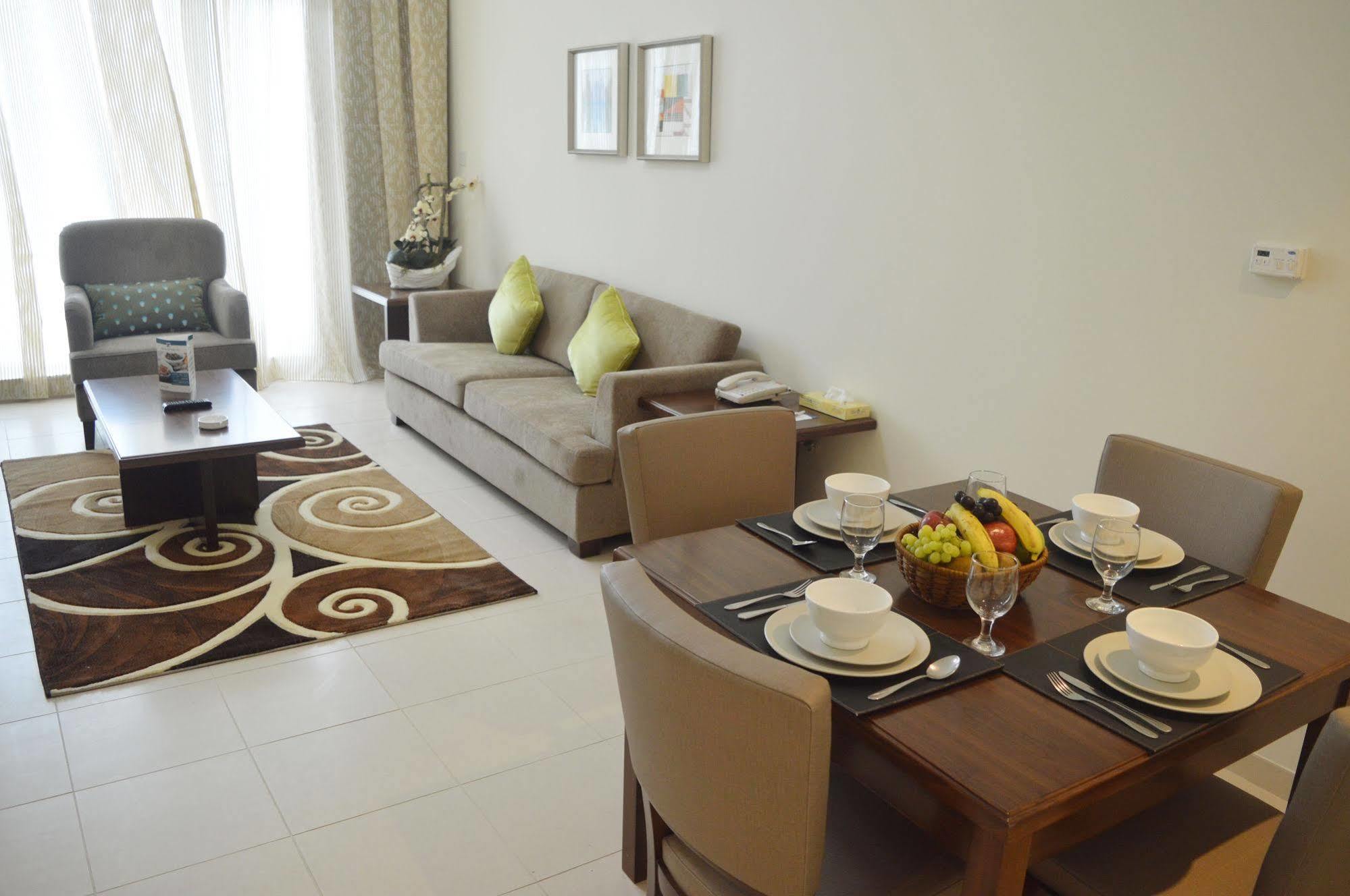 Grand Midwest View Hotel Apartments Dubaï Extérieur photo