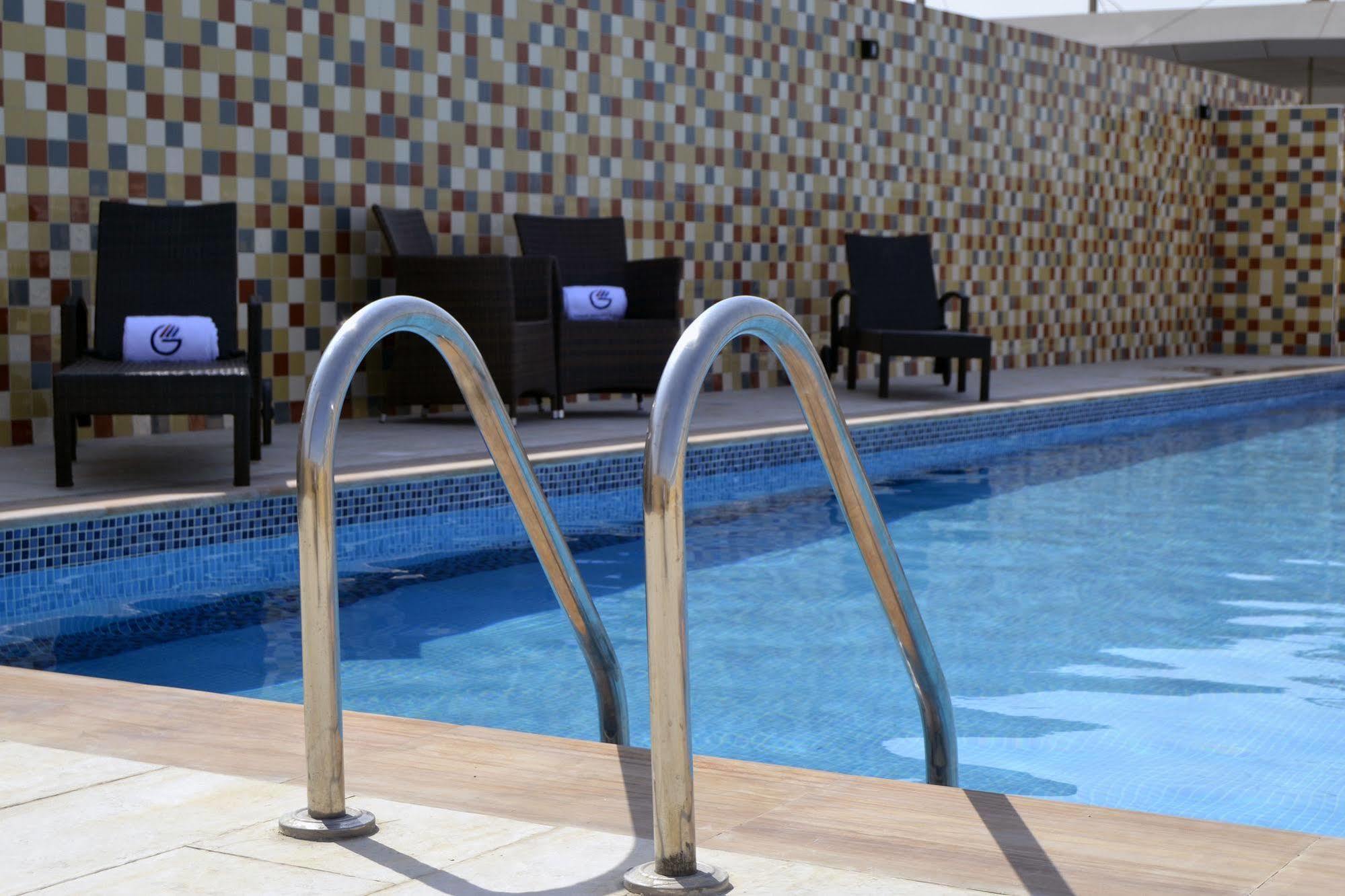 Grand Midwest View Hotel Apartments Dubaï Extérieur photo