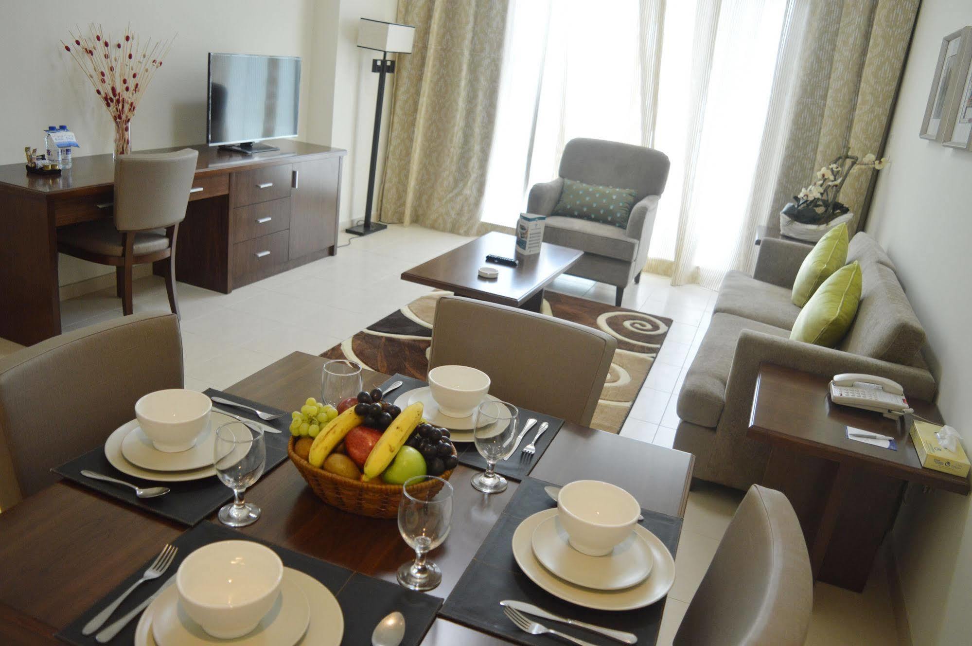Grand Midwest View Hotel Apartments Dubaï Extérieur photo
