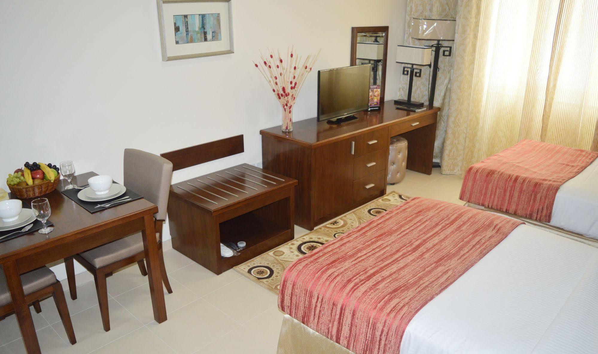 Grand Midwest View Hotel Apartments Dubaï Extérieur photo